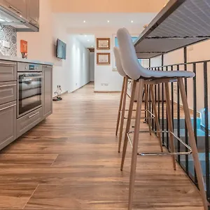 https://valletta-collection-gunpost-suites.hotelssaintjulians.com